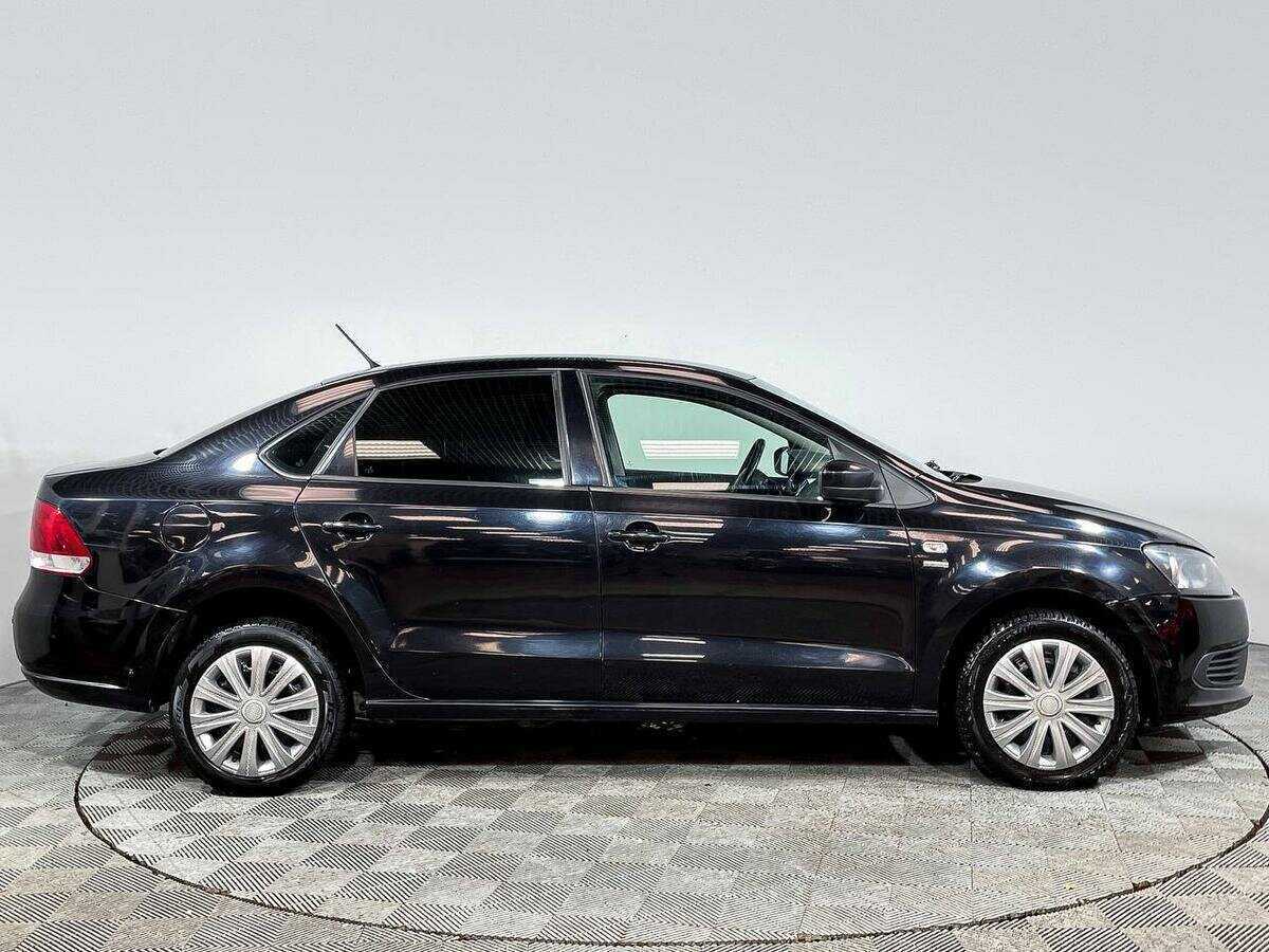 Купить Volkswagen Polo с пробегом. Фото: #3
