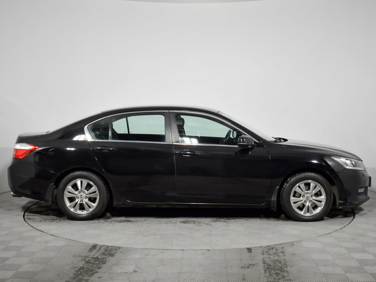 Купить Honda Accord с пробегом. Фото: #3