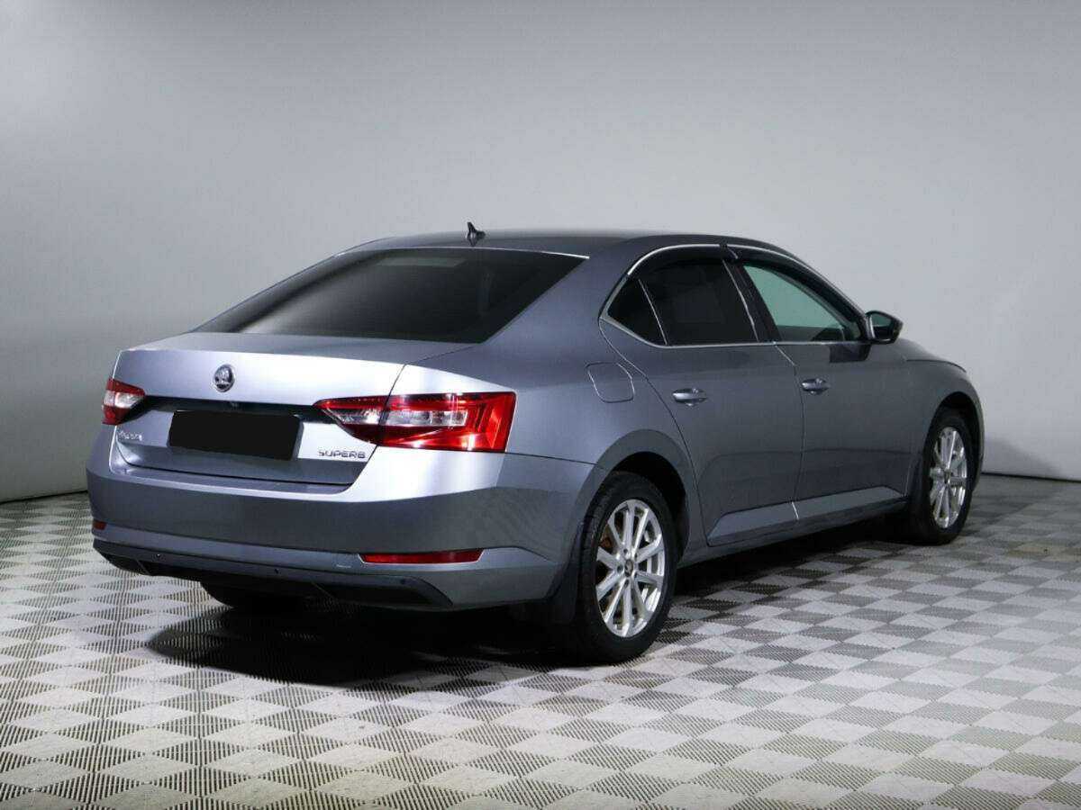 Купить Skoda Superb с пробегом. Фото: #4