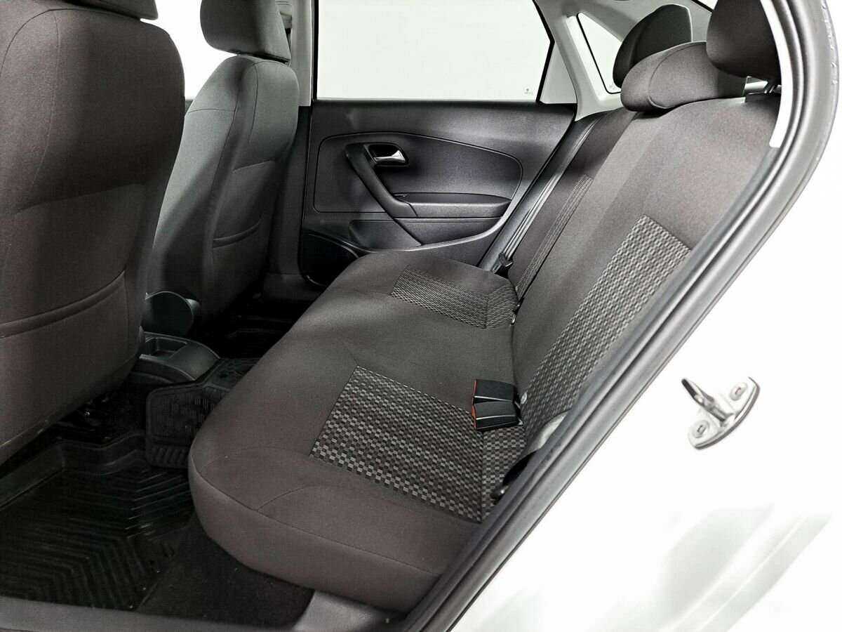 Купить Volkswagen Polo с пробегом. Фото: #11