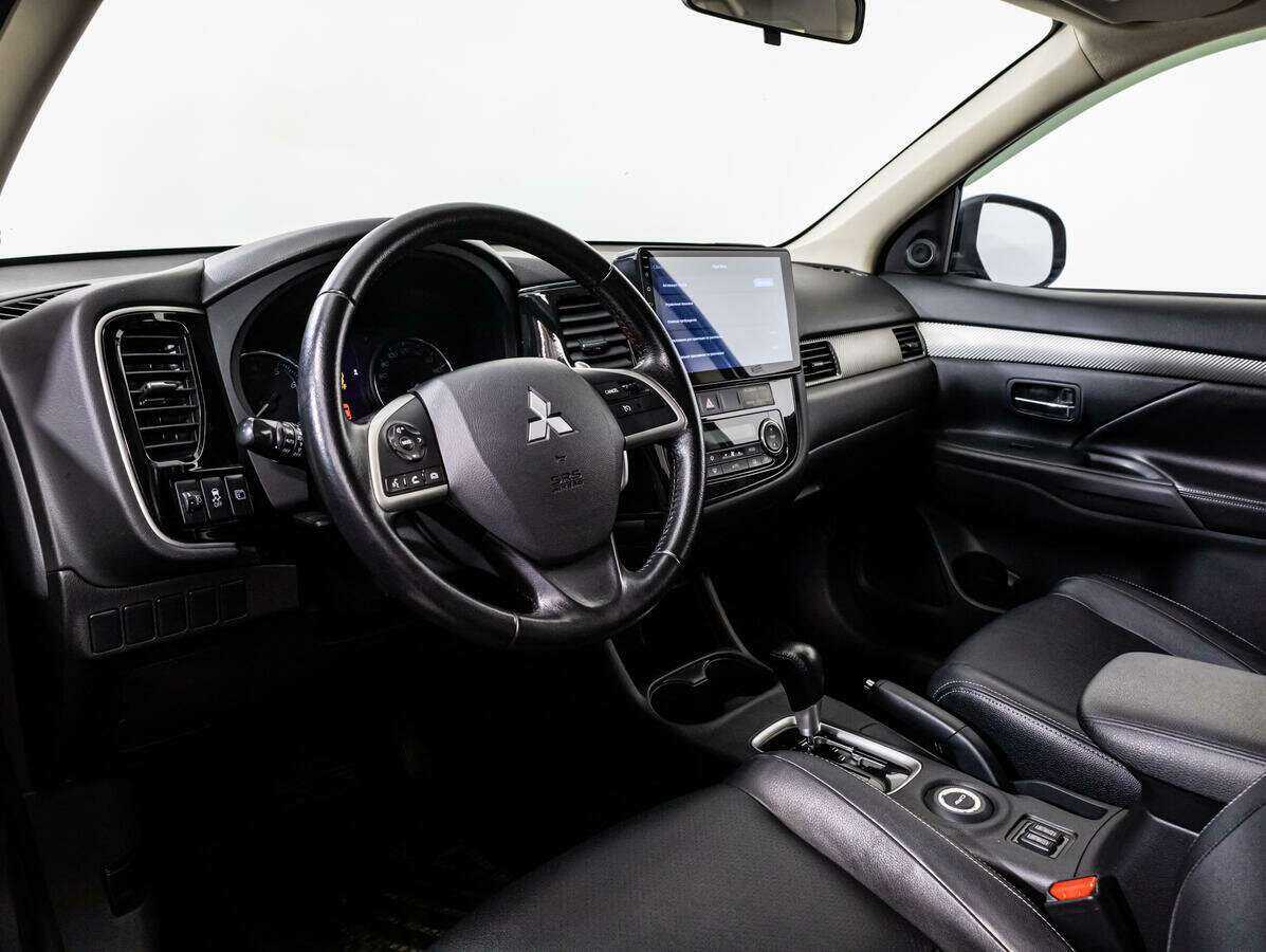 Купить Mitsubishi Outlander с пробегом. Фото: #8