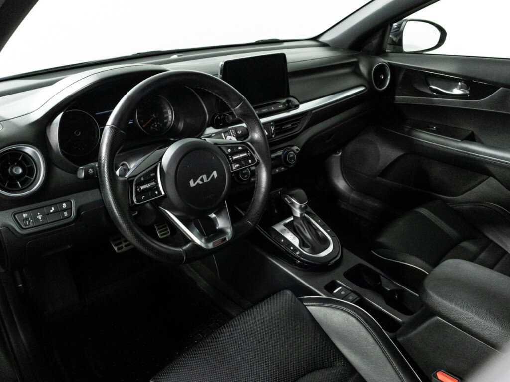 Купить Kia Cerato с пробегом. Фото: #11