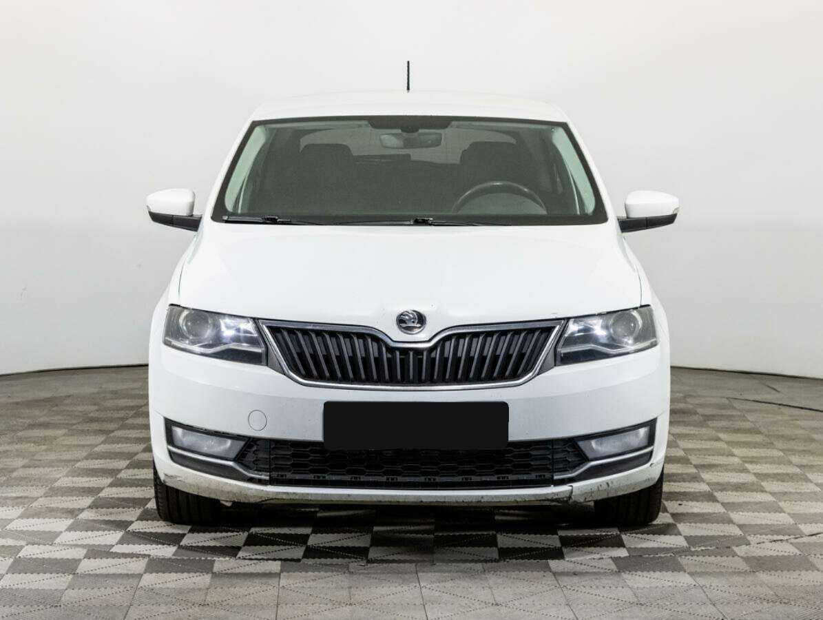 Купить Skoda Rapid с пробегом. Фото: #1