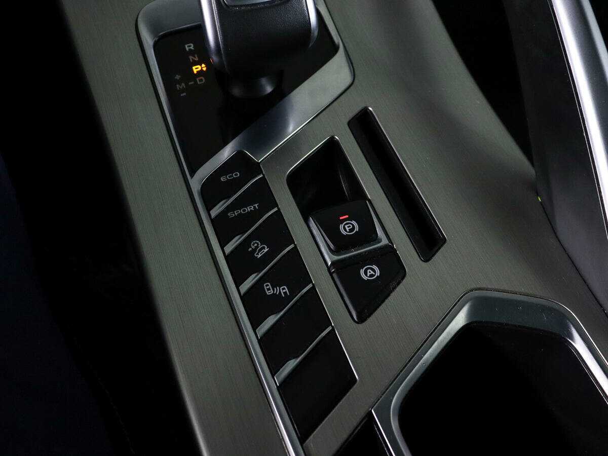 Купить Geely Coolray с пробегом. Фото: #17