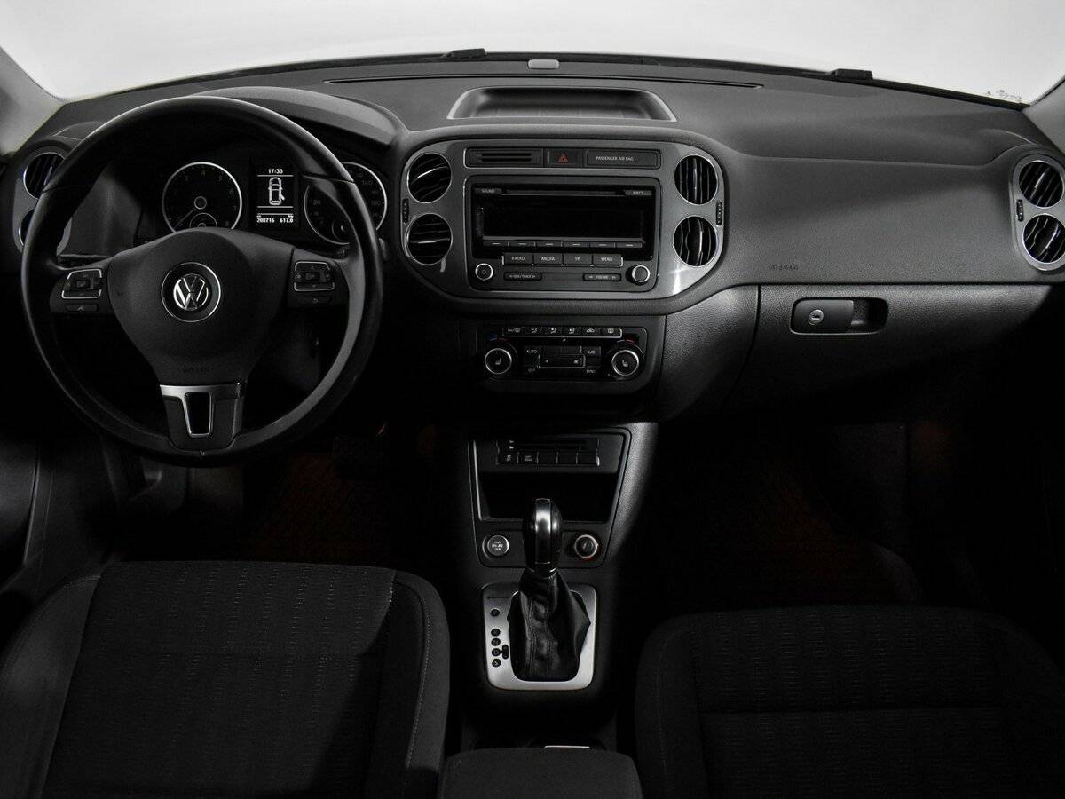 Купить Volkswagen Tiguan с пробегом. Фото: #12