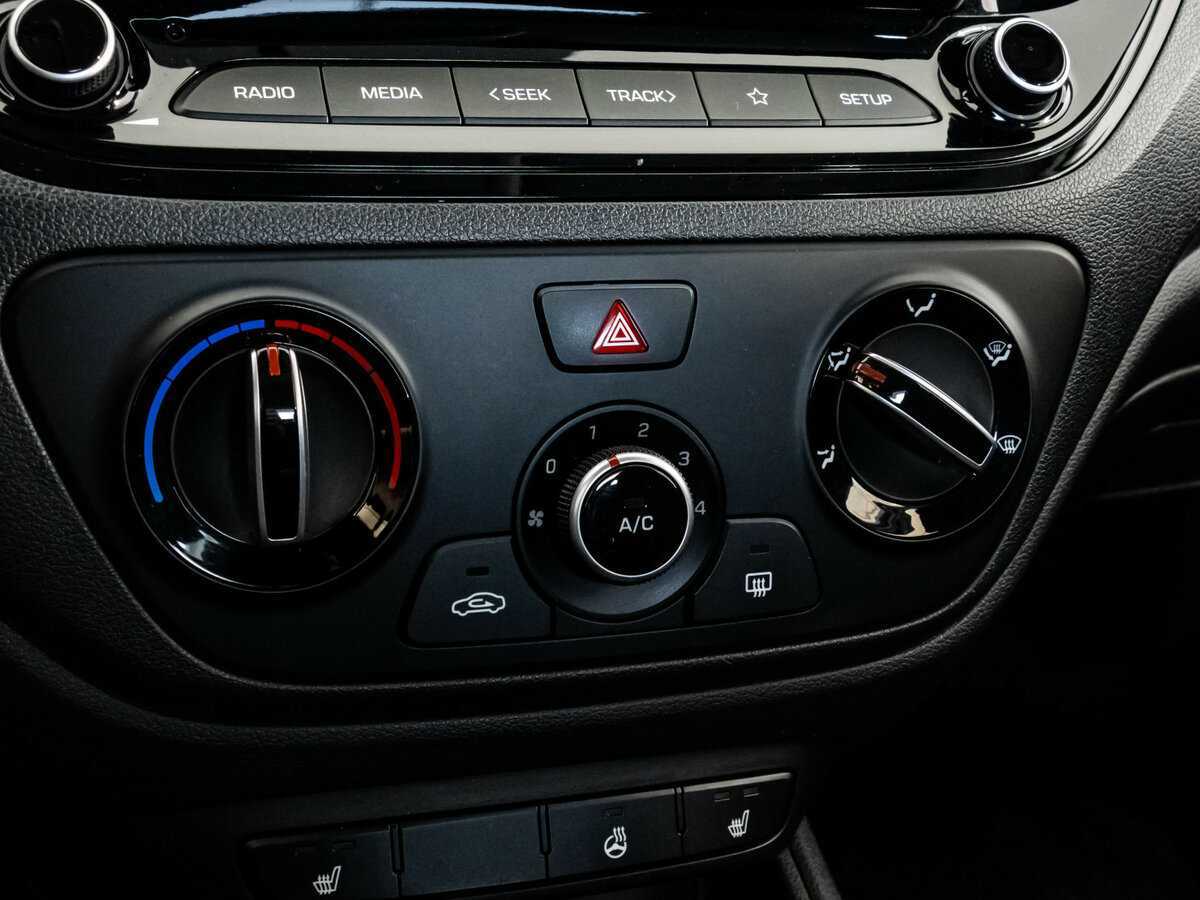 Купить Hyundai Solaris с пробегом. Фото: #12