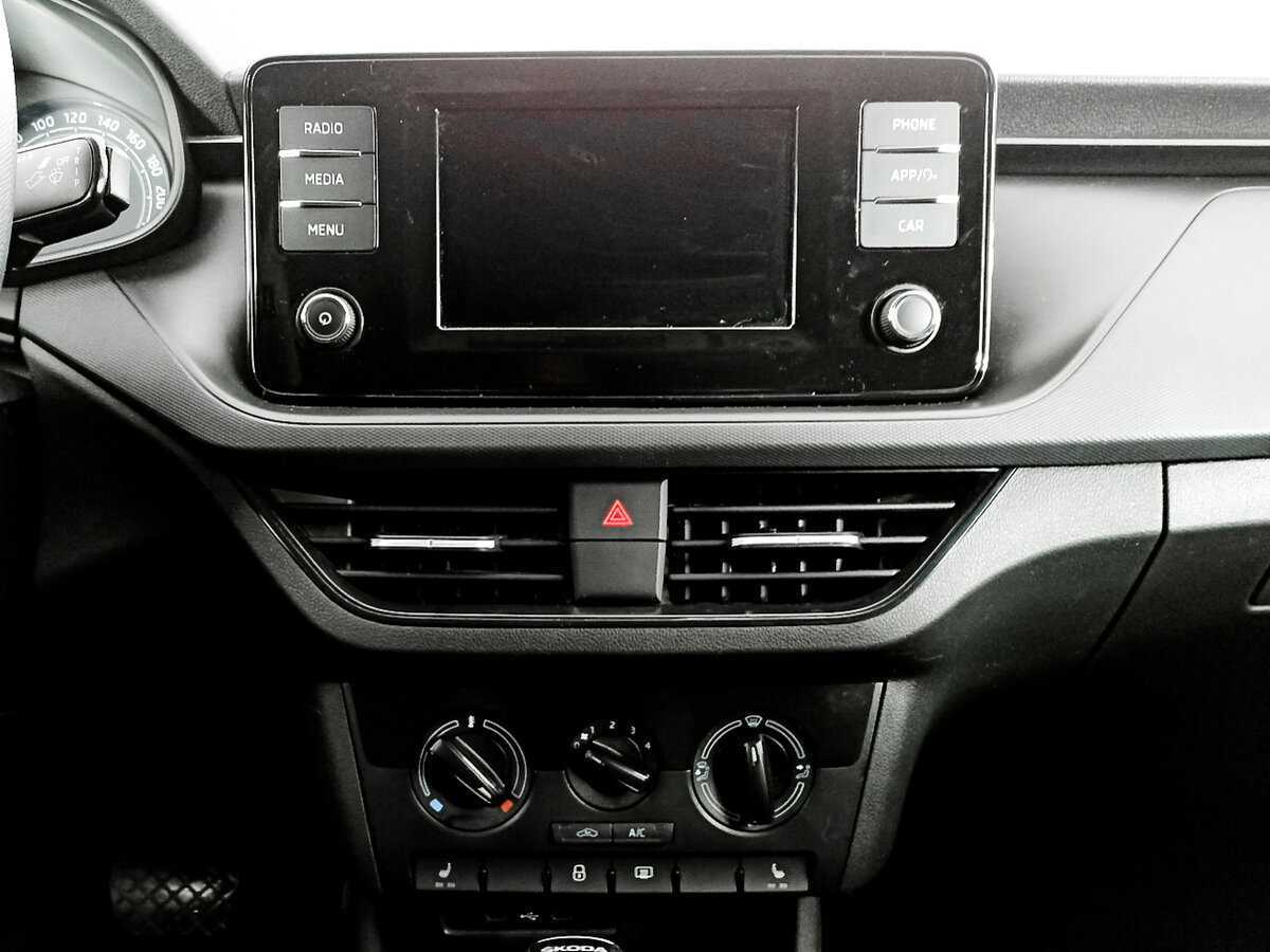 Купить Skoda Rapid с пробегом. Фото: #14