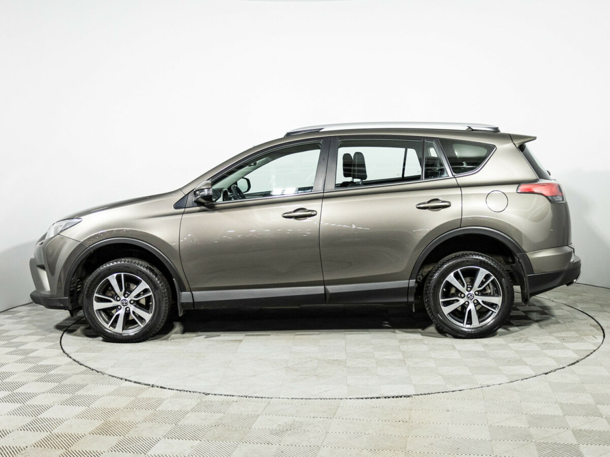Купить Toyota RAV4 с пробегом. Фото: #7