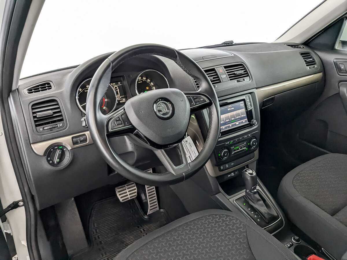 Купить Skoda Yeti с пробегом. Фото: #15