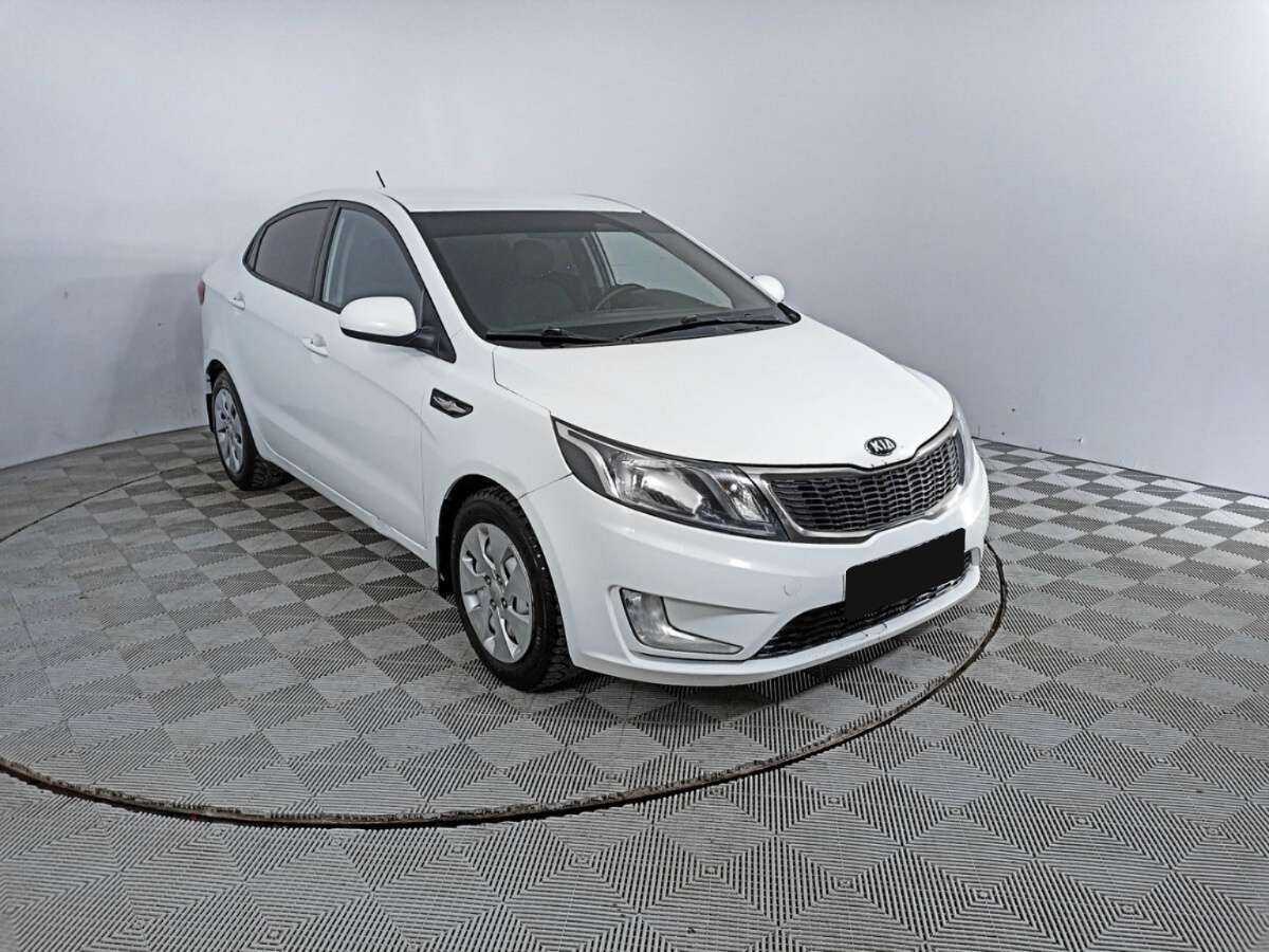 Купить Kia Rio с пробегом. Фото: #2