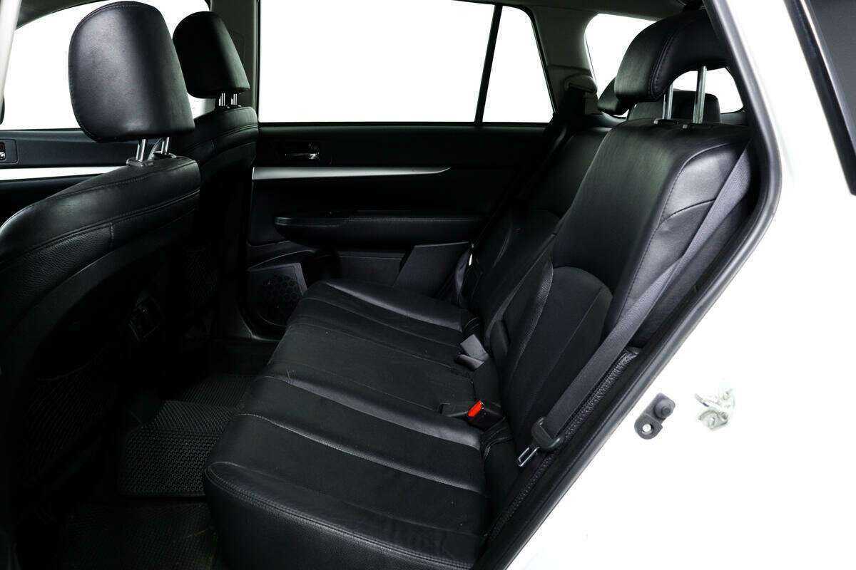 Купить Subaru Outback с пробегом. Фото: #11