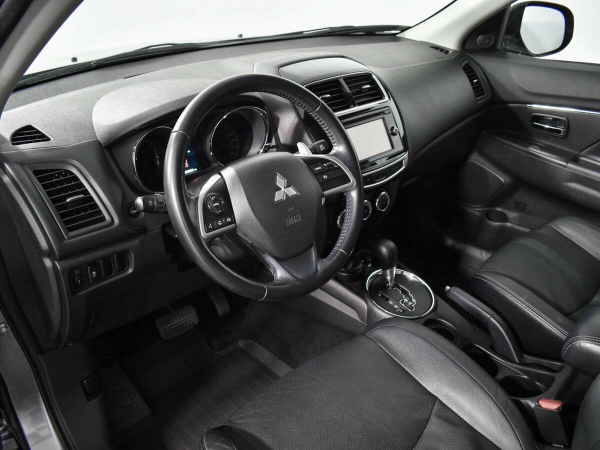 Купить Mitsubishi ASX с пробегом. Фото: #8