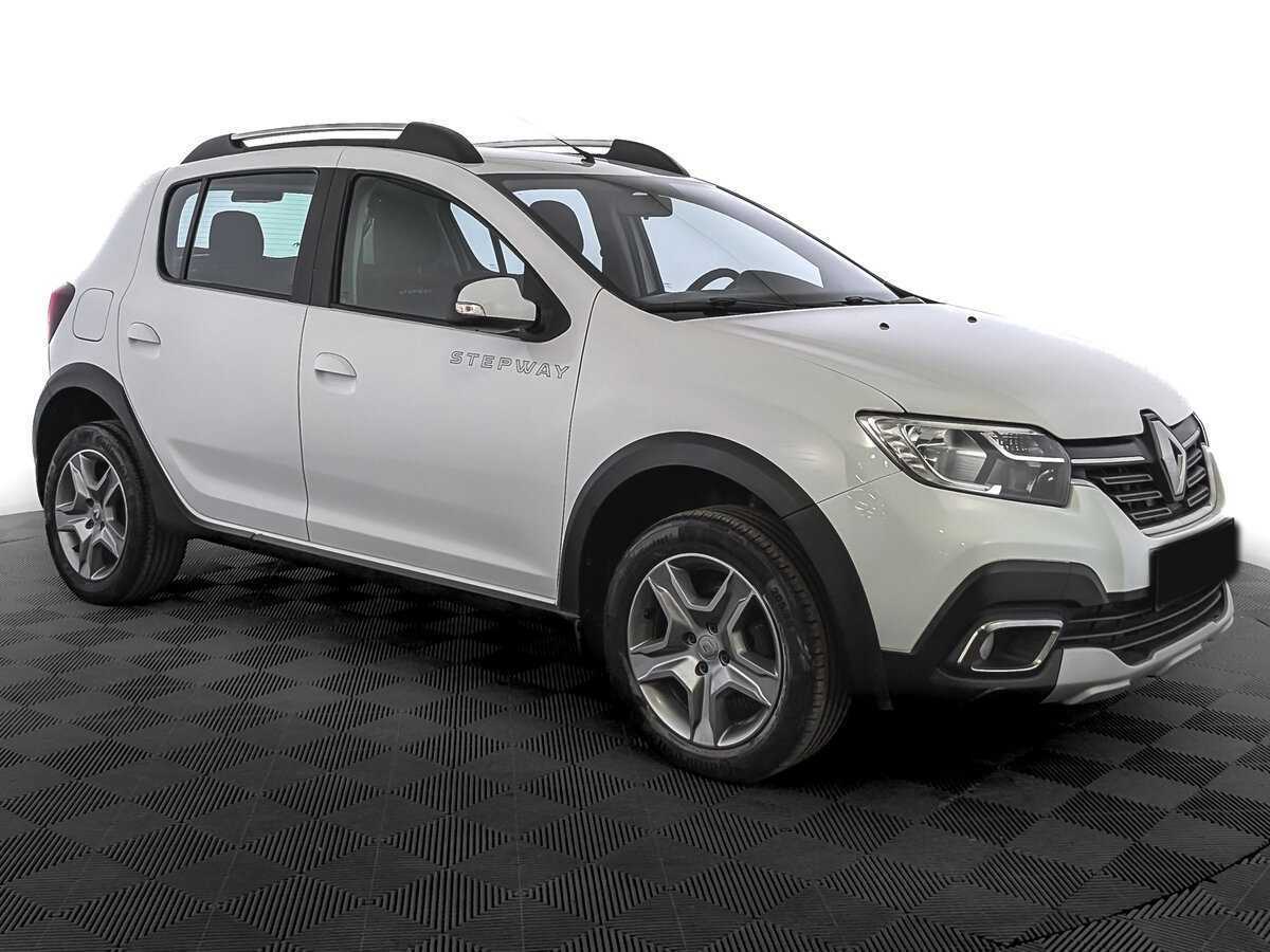Купить Renault Sandero с пробегом. Фото: #2