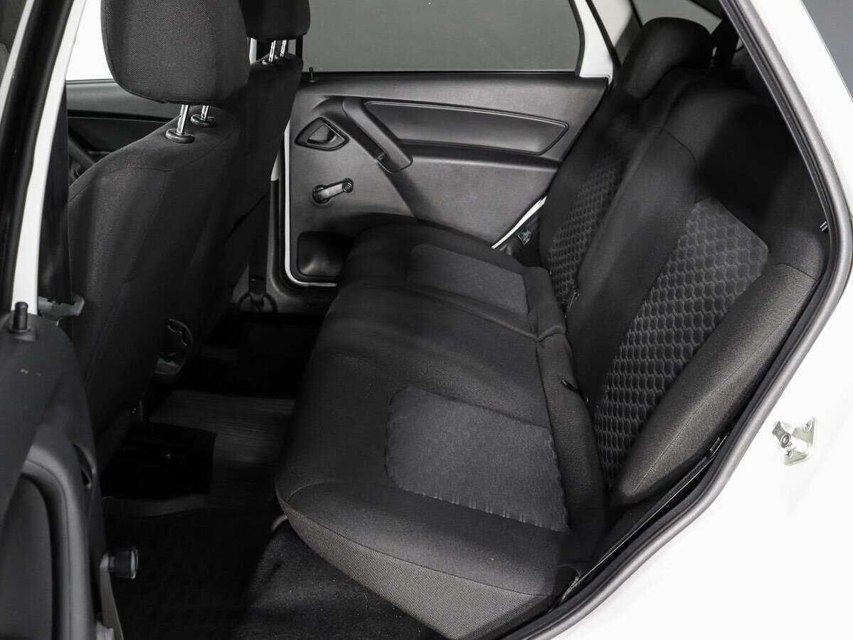 Купить Lada (ВАЗ) Granta с пробегом. Фото: #9