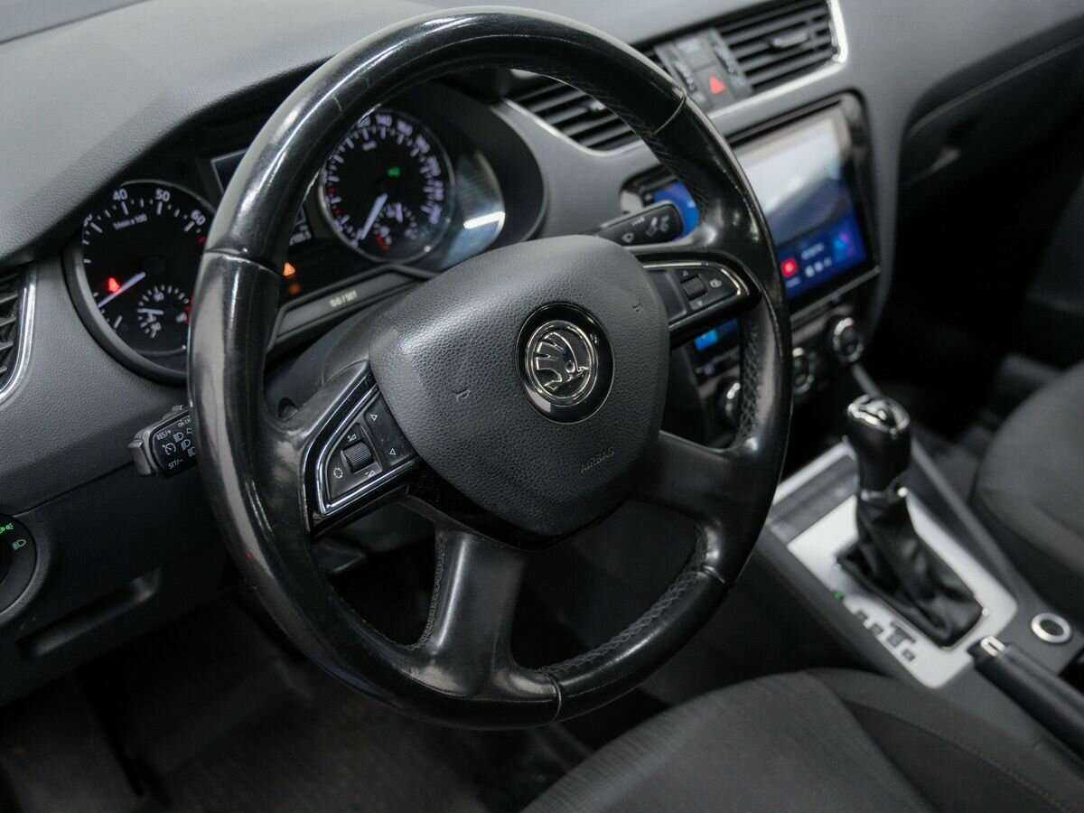 Купить Skoda Octavia с пробегом. Фото: #16