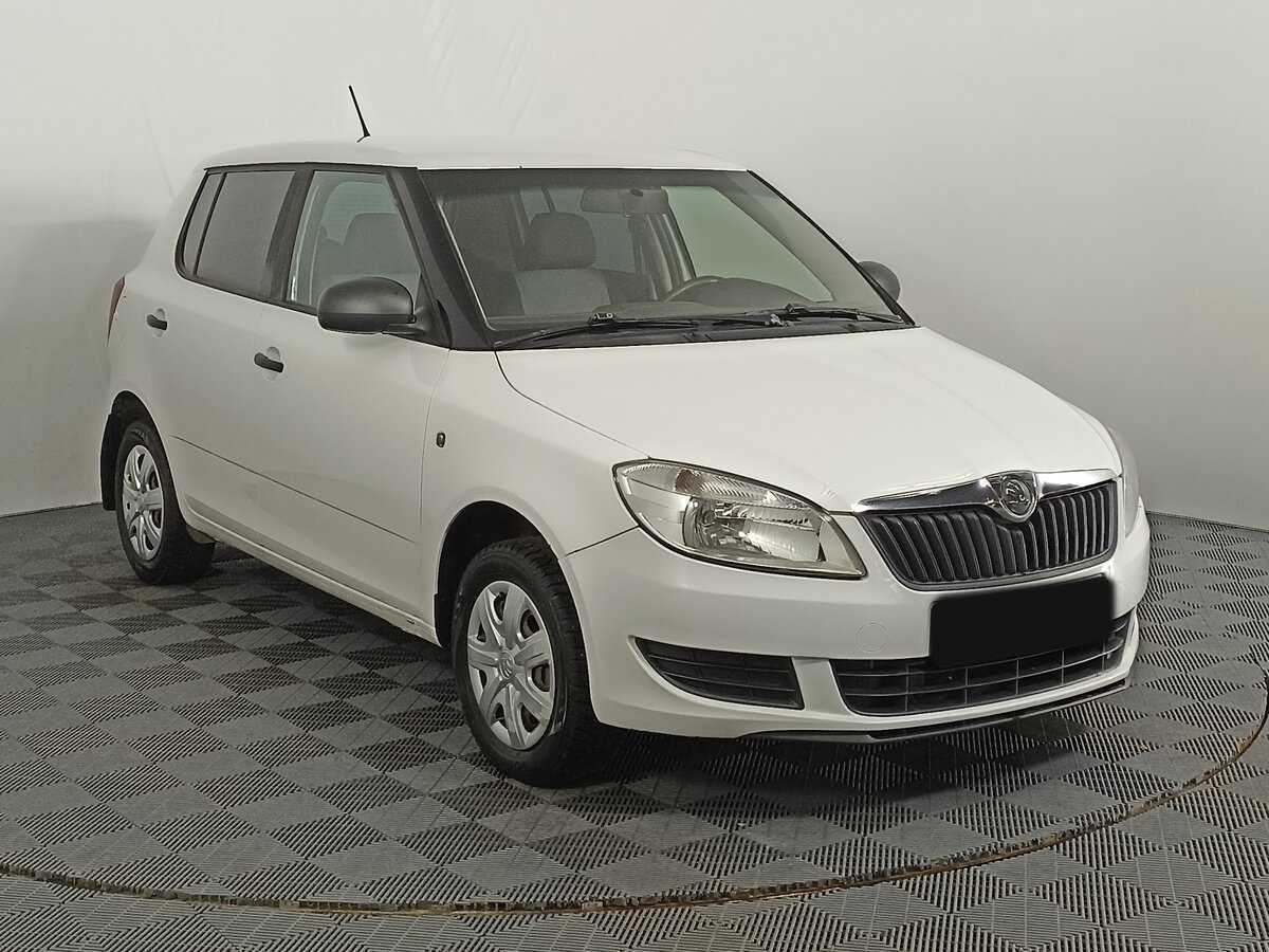 Купить Skoda Fabia с пробегом. Фото: #2