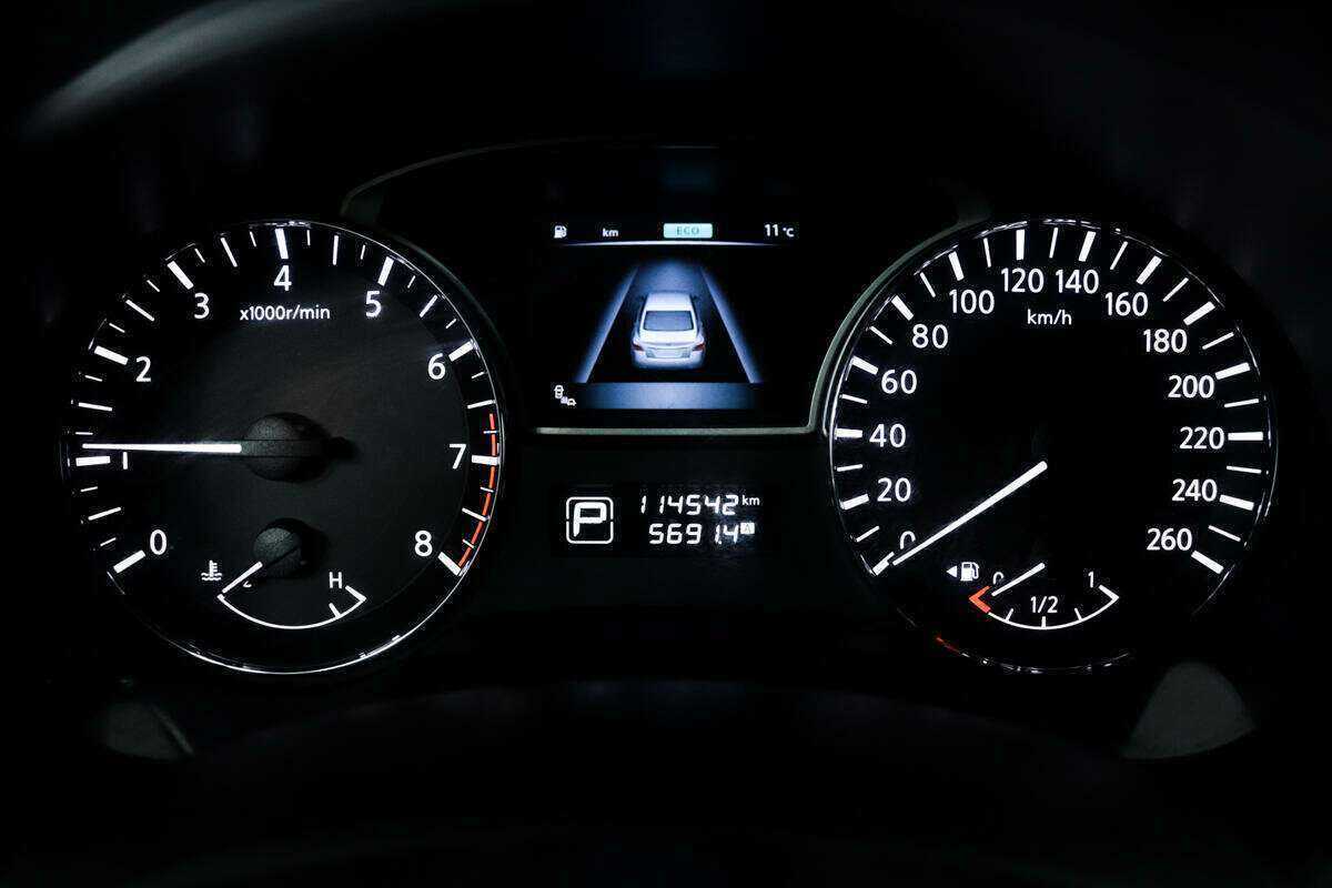 Купить Nissan Teana с пробегом. Фото: #9