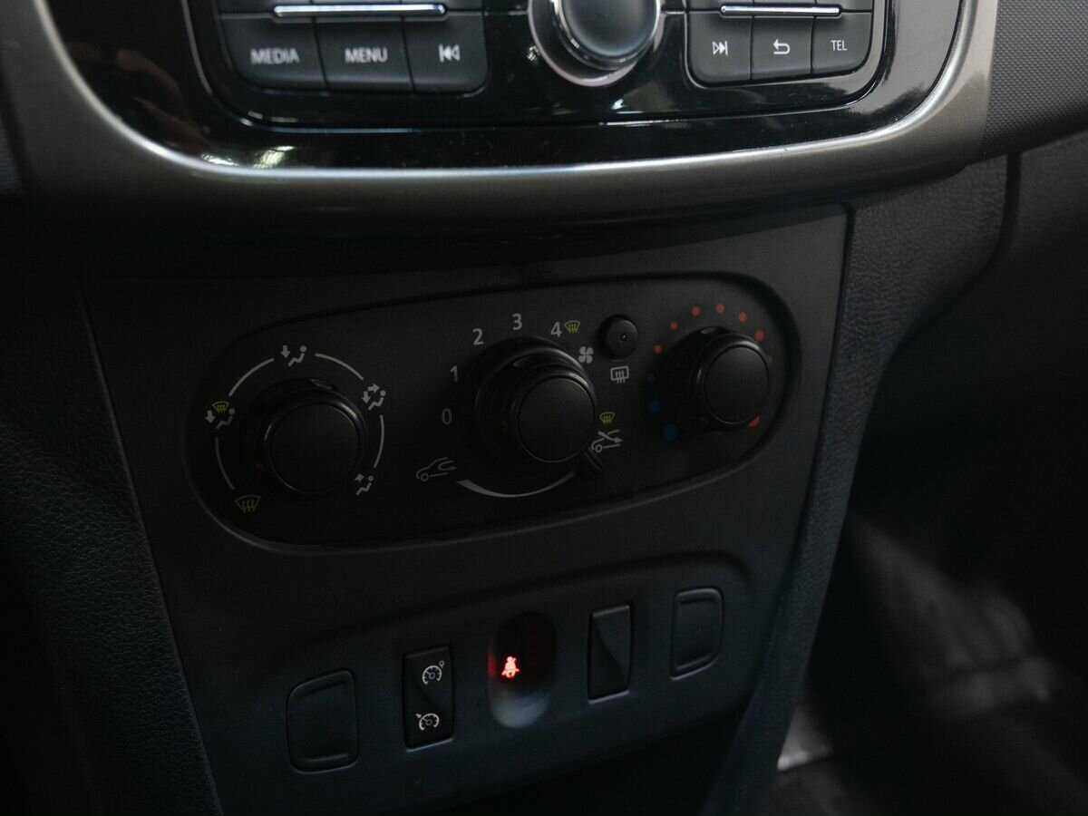 Купить Renault Sandero с пробегом. Фото: #14