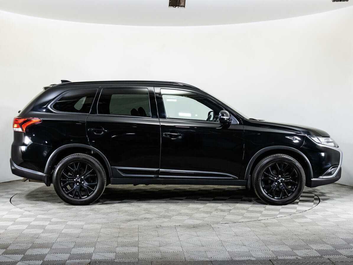 Купить Mitsubishi Outlander с пробегом. Фото: #3
