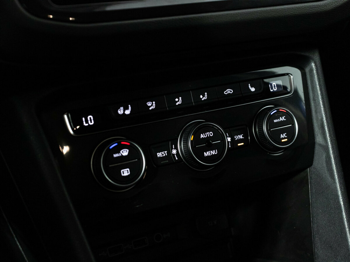 Купить Volkswagen Tiguan с пробегом. Фото: #14