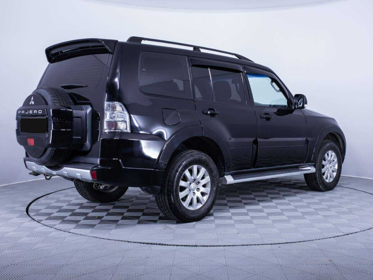 Купить Mitsubishi Pajero с пробегом. Фото: #3