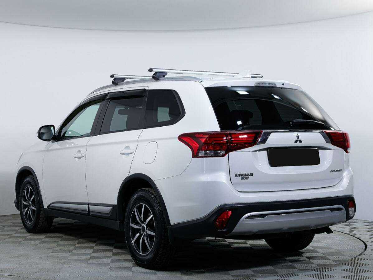 Купить Mitsubishi Outlander с пробегом. Фото: #6