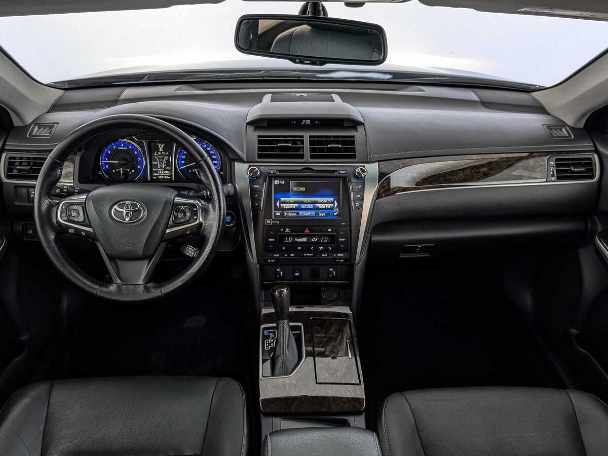 Купить Toyota Camry с пробегом. Фото: #9