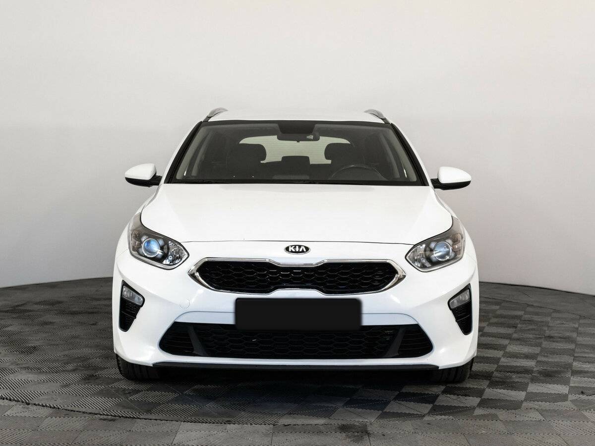 Купить Kia Ceed с пробегом. Фото: #1