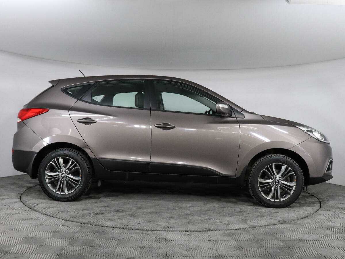 Купить Hyundai ix35 с пробегом. Фото: #3