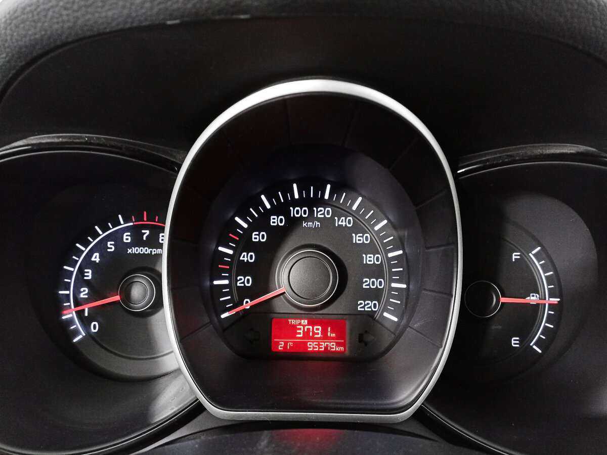 Купить Kia Rio с пробегом. Фото: #8