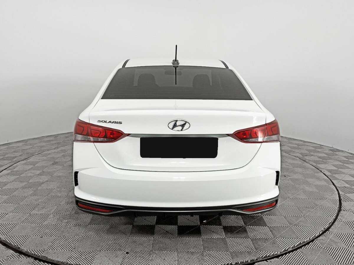 Купить Hyundai Solaris с пробегом. Фото: #5