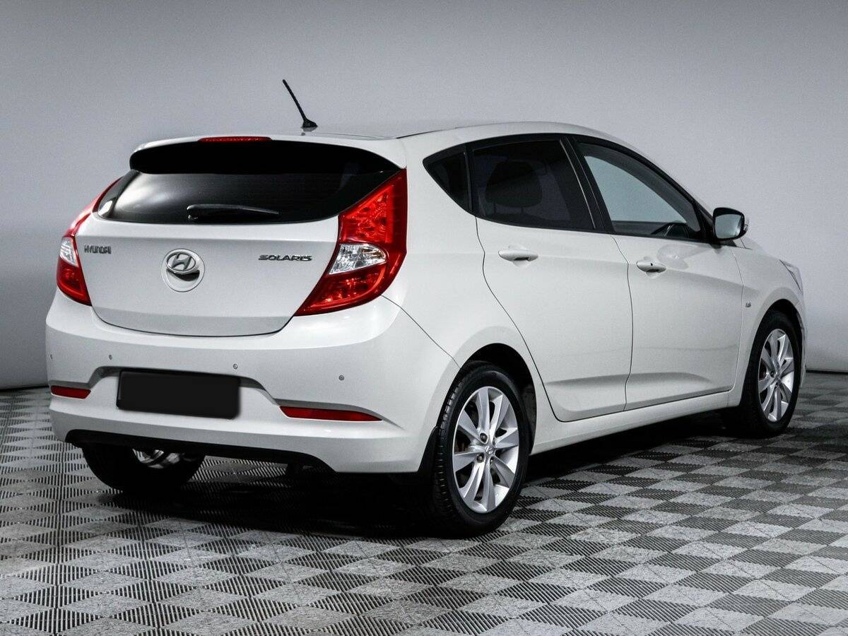 Купить Hyundai Solaris с пробегом. Фото: #3