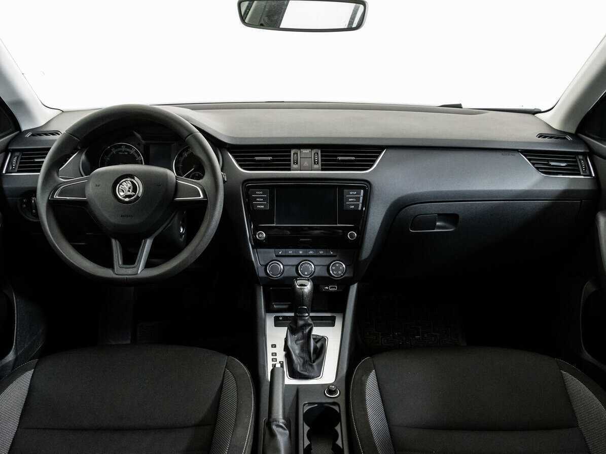 Купить Skoda Octavia с пробегом. Фото: #7