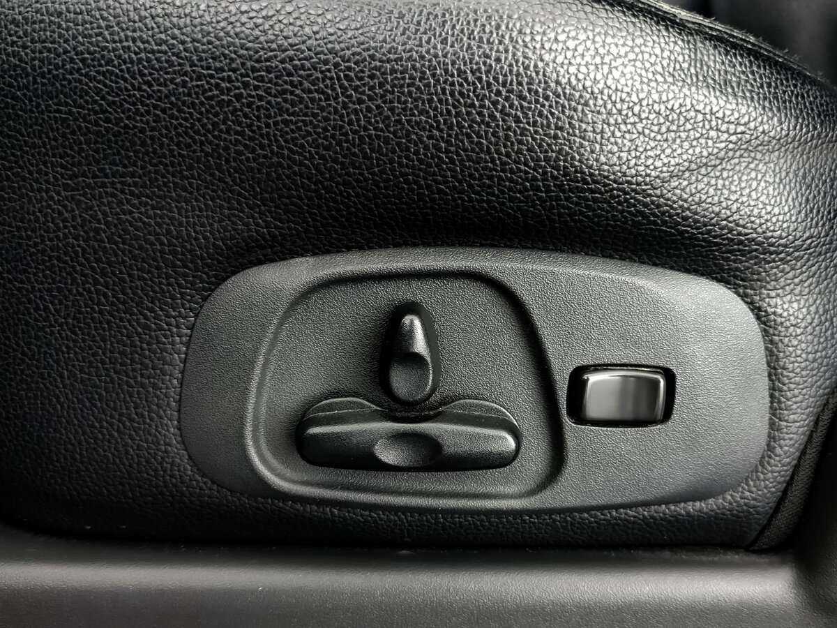 Купить Mitsubishi Pajero с пробегом. Фото: #26