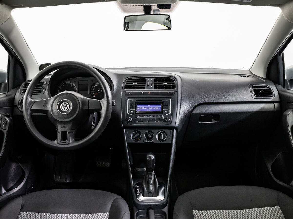 Купить Volkswagen Polo с пробегом. Фото: #12