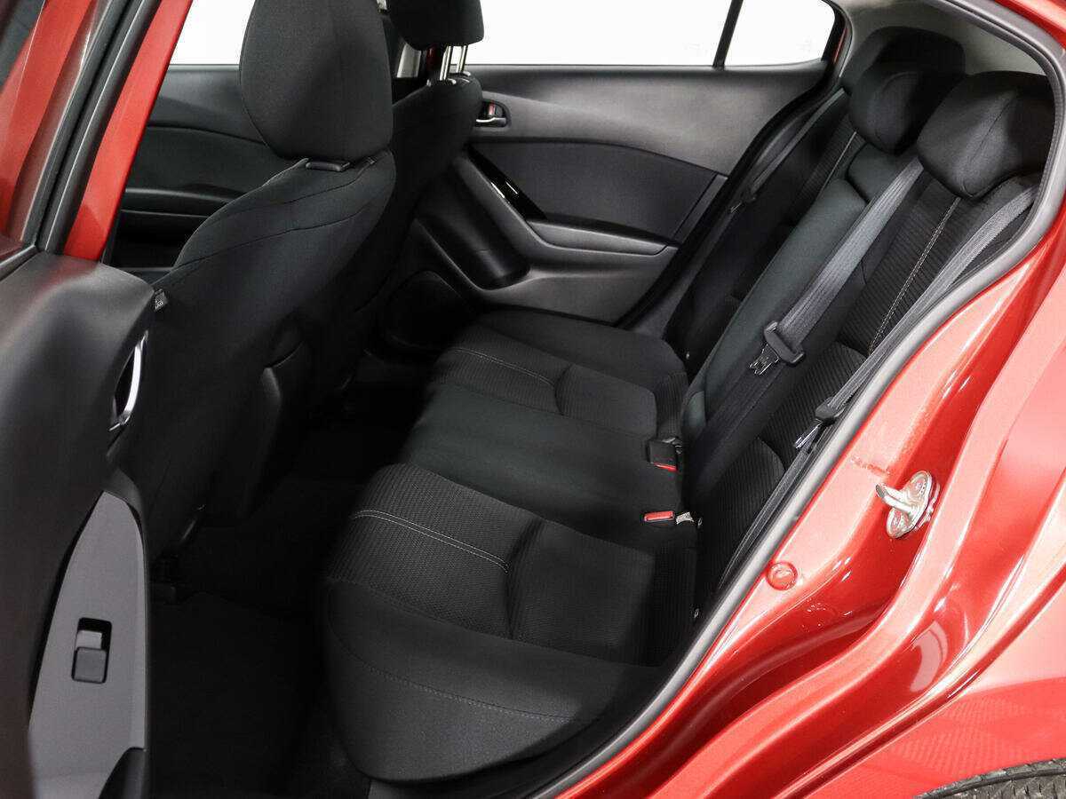 Купить Mazda 3 с пробегом. Фото: #19