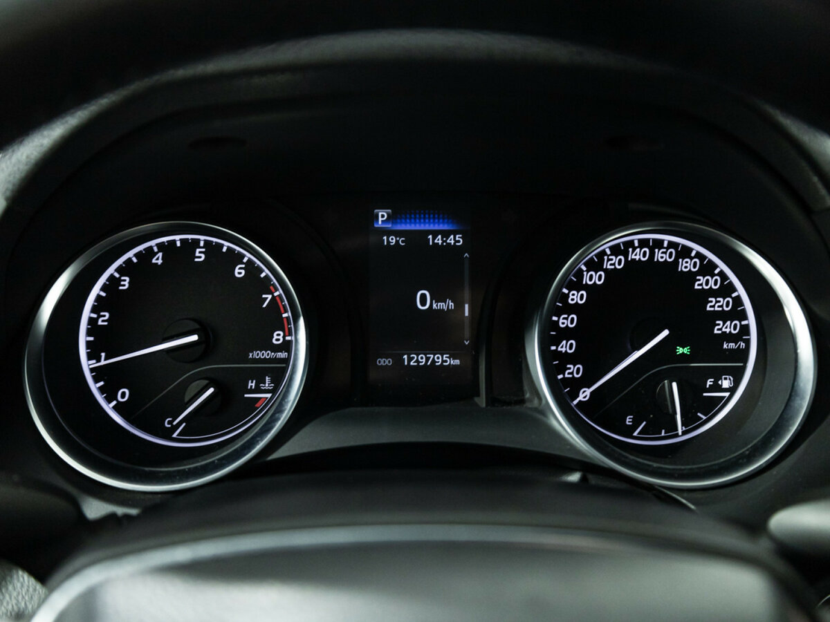 Купить Toyota Camry с пробегом. Фото: #10