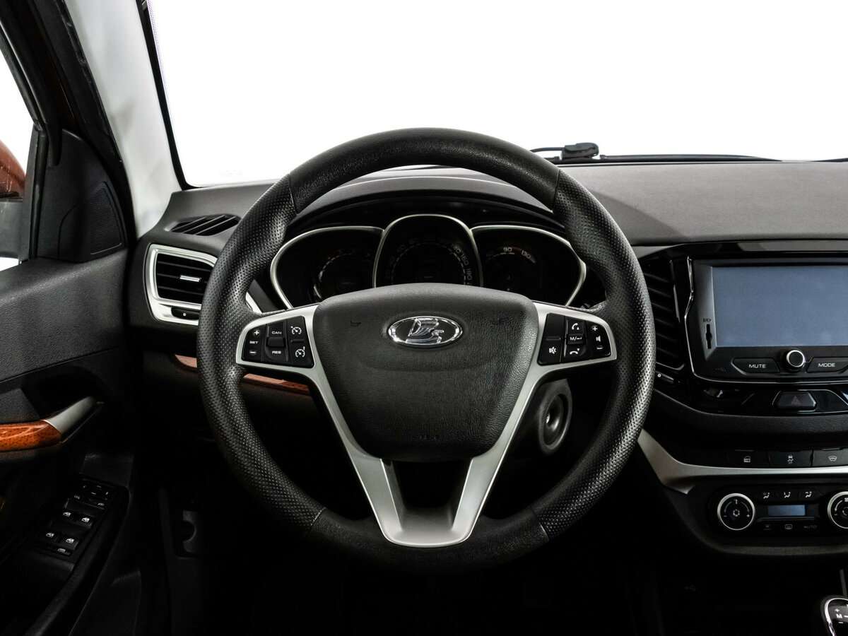 Купить Lada (ВАЗ) Vesta с пробегом. Фото: #9