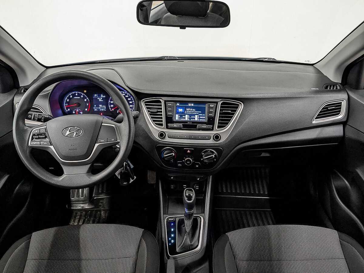 Купить Hyundai Solaris с пробегом. Фото: #11