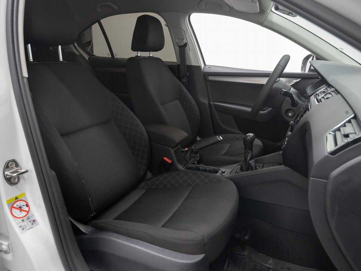 Купить Skoda Octavia с пробегом. Фото: #11