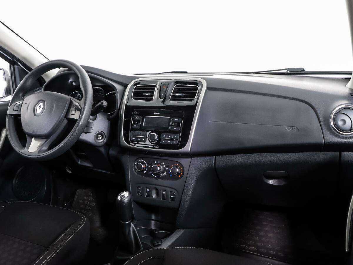 Купить Renault Logan с пробегом. Фото: #8