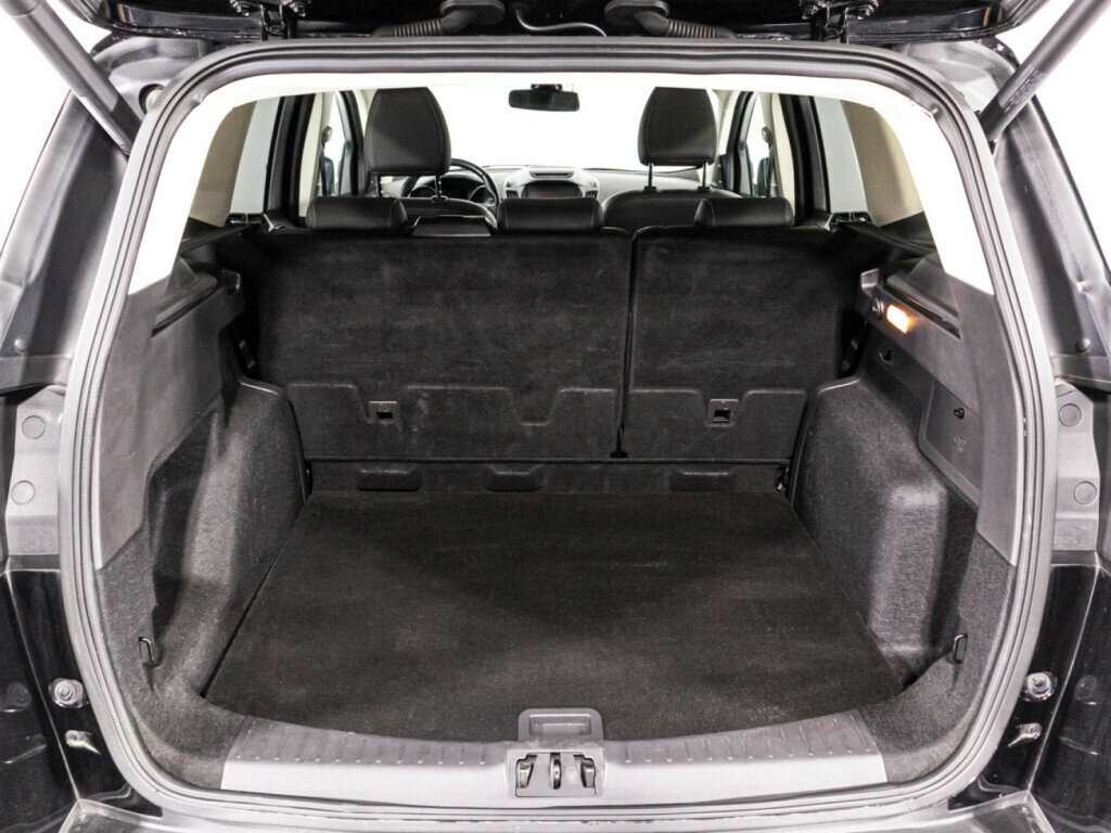 Купить Ford Kuga с пробегом. Фото: #14