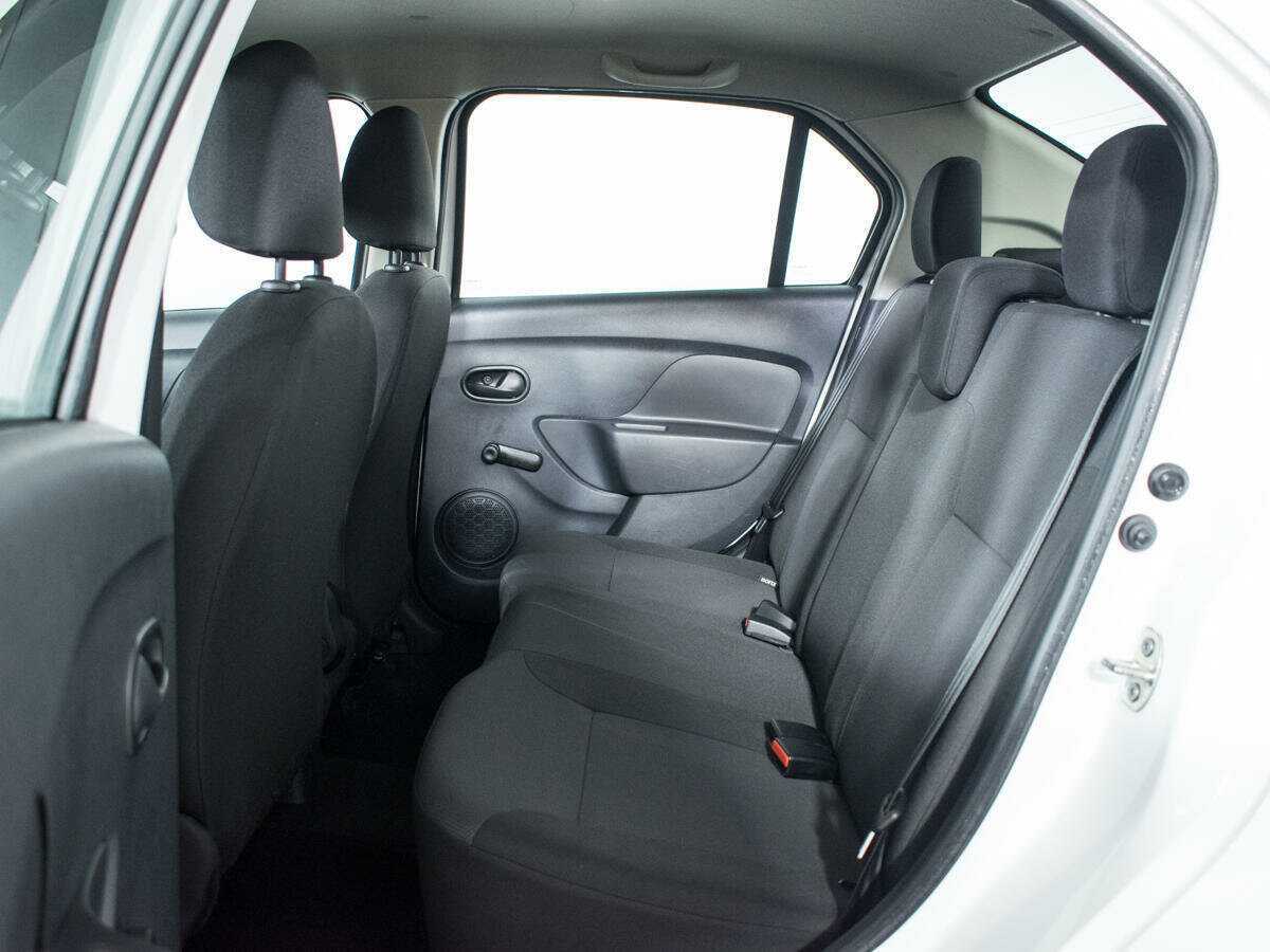 Купить Renault Logan с пробегом. Фото: #9