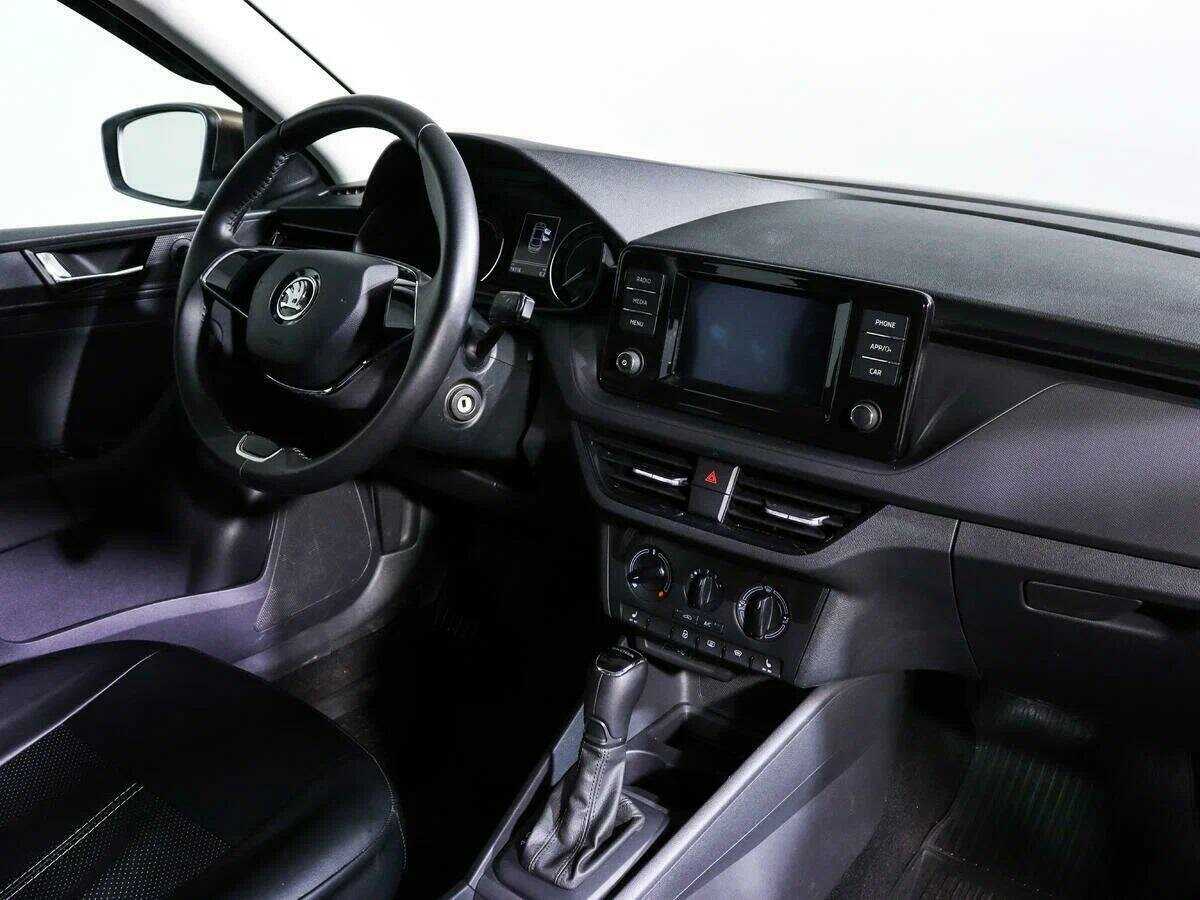 Купить Skoda Rapid с пробегом. Фото: #6