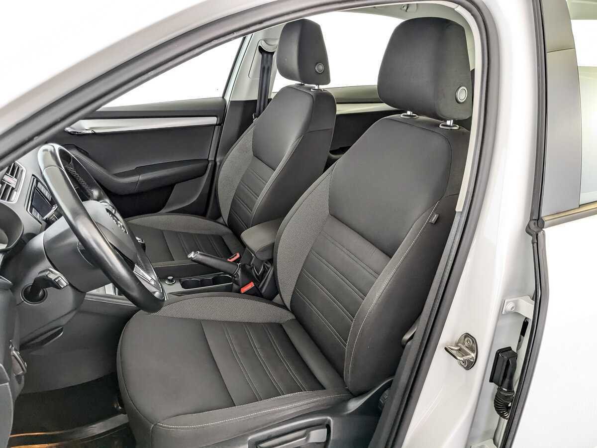 Купить Skoda Octavia с пробегом. Фото: #18