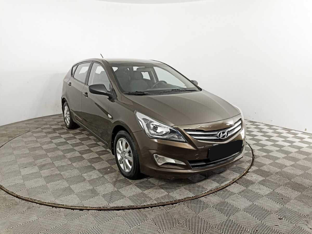 Купить Hyundai Solaris с пробегом. Фото: #2