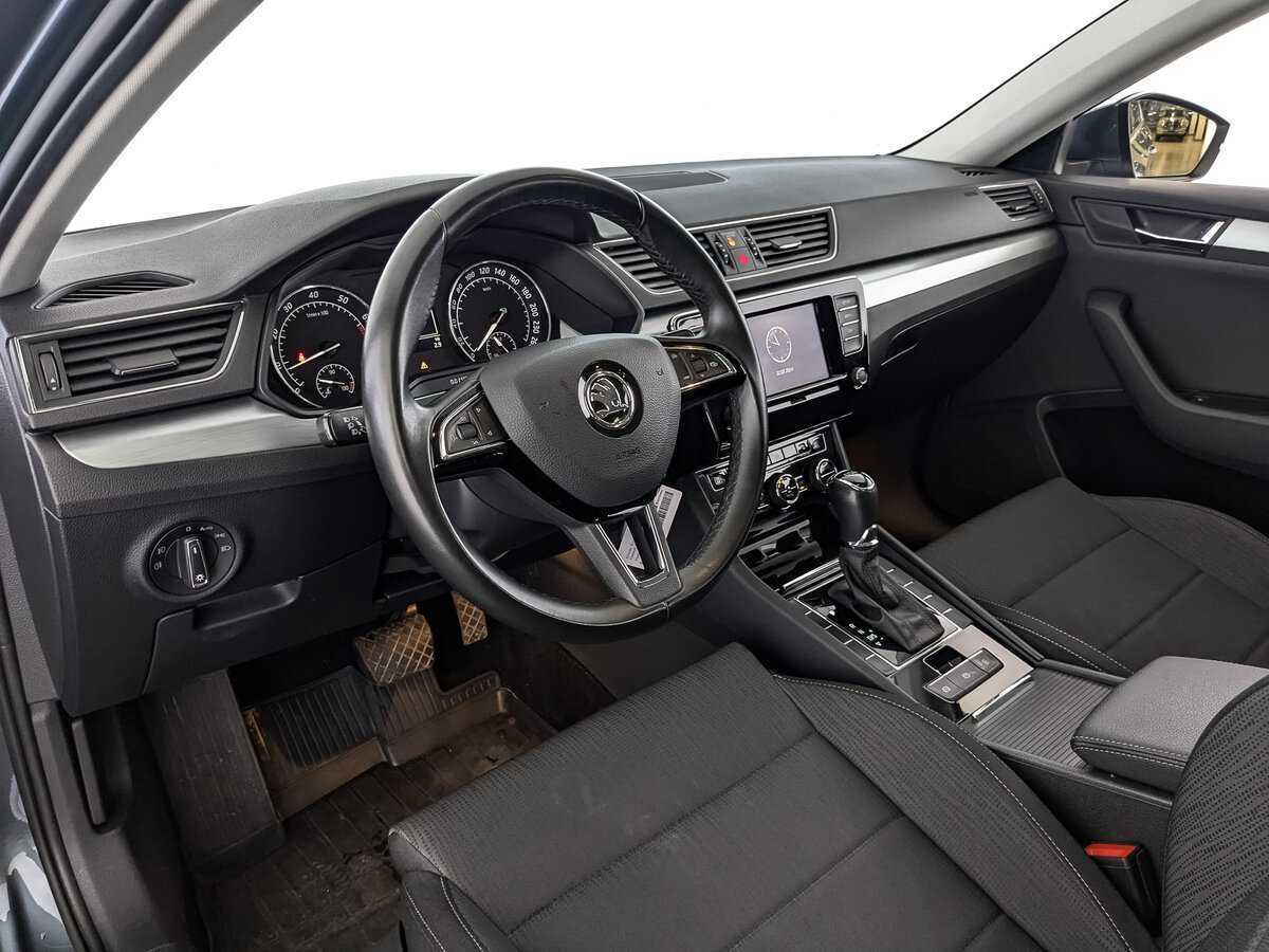 Купить Skoda Superb с пробегом. Фото: #10
