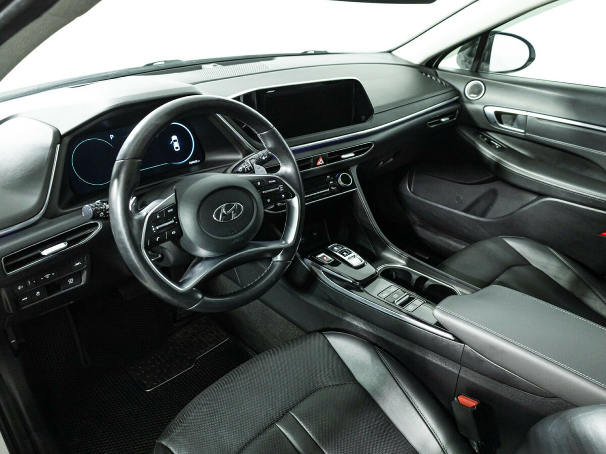 Купить Hyundai Sonata с пробегом. Фото: #8