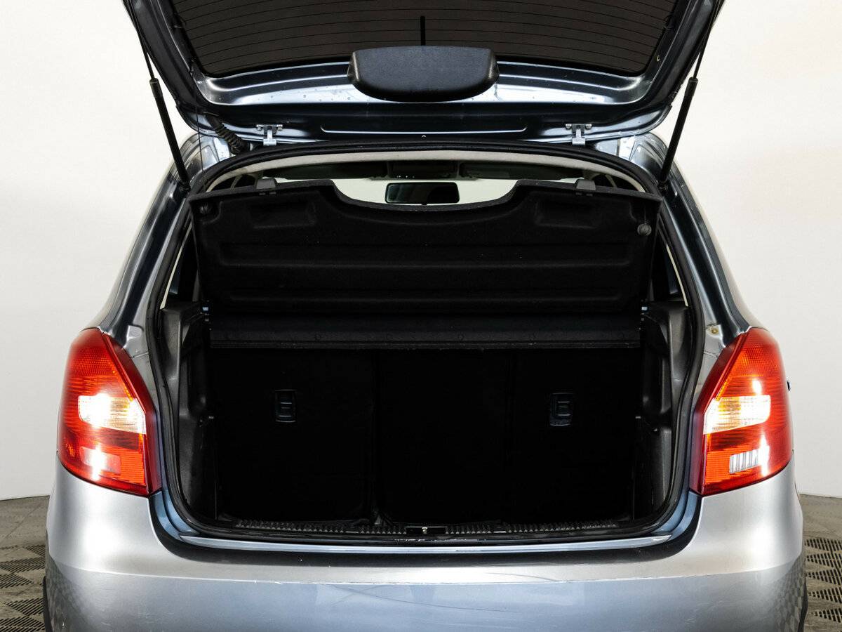 Купить Skoda Fabia с пробегом. Фото: #15