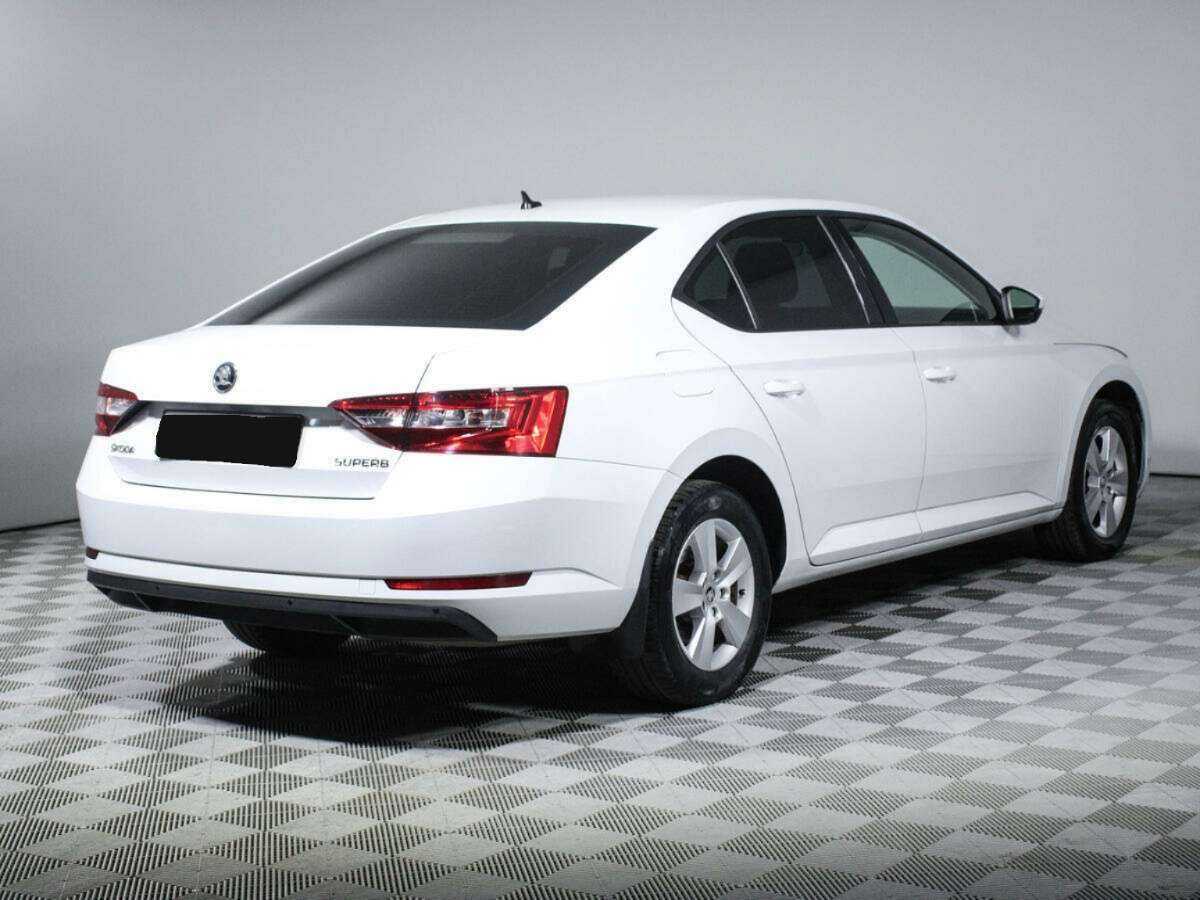 Купить Skoda Superb с пробегом. Фото: #3
